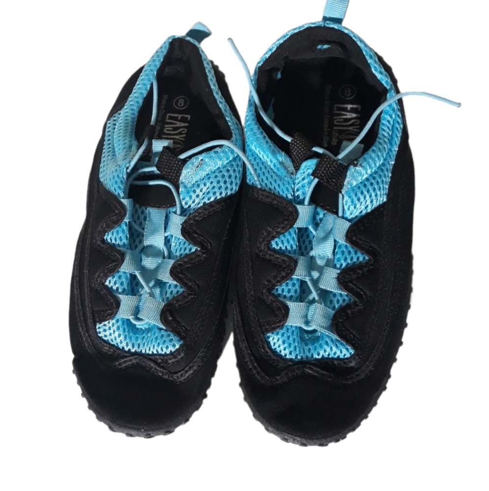 Easy USA Unisex water shoes size 8.